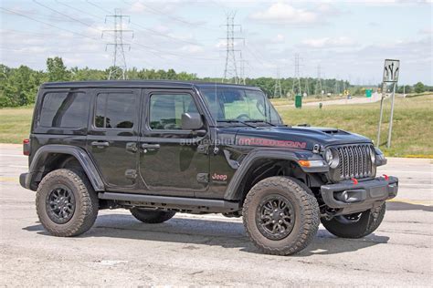 2021 Jeep Wrangler 392 HEMI V8 Prototype Shows BFG T/A KO2 All-Terrain ...