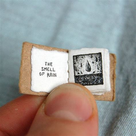 These Impossibly Tiny Books Will Make You Feel Things | Miniature books, Book art, Mini books