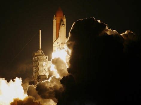 White Shuttle Spaceship Takes on · Free Stock Photo