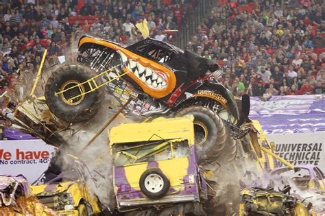 Image - Monster-mutt-rottweiler.jpg | Monster Trucks Wiki | FANDOM ...