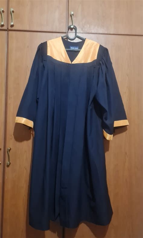 Ngee Ann Poly Graduation Gown, Men's Fashion, Coats, Jackets and ...