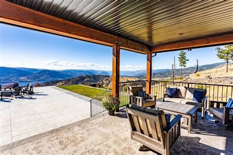 Luxury vacation rental, Penticton BC | 5 Bed, 3 Bath vacation home