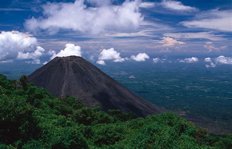 List of Central America Volcanoes by Country