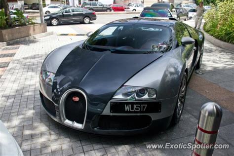 Bugatti Veyron spotted in Kuala Lumpur, Malaysia on 06/18/2012