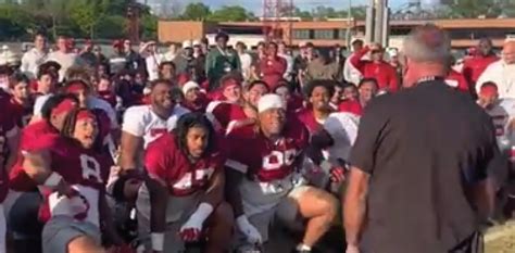 Watch Roll Tide Willie get the team fired up at Alabama's spring practice - Yellowhammer News