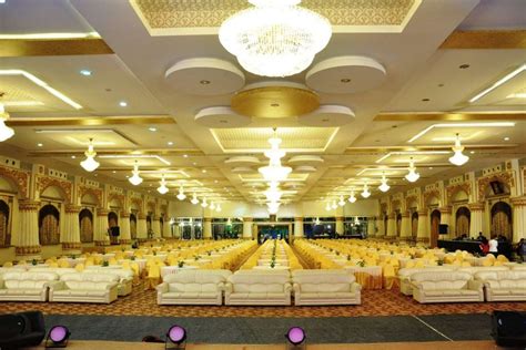 PALACE GROUNDS Bangalore: 15 Wedding Venues| Price [2023]