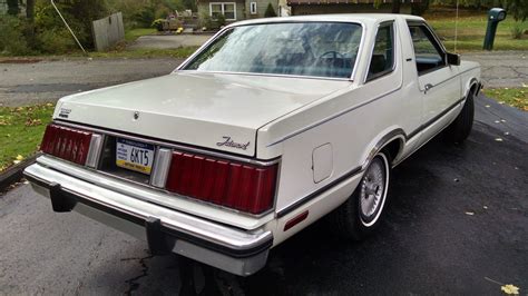 1981 Ford Fairmont Futura sport coupe *super clean/bucket seats/all ...