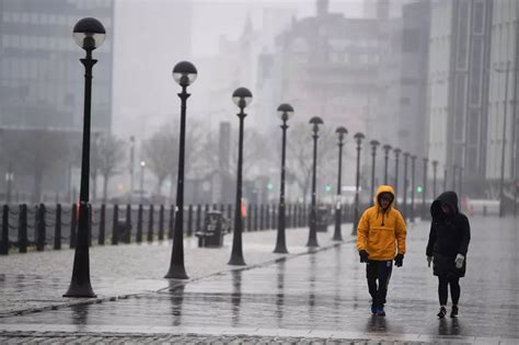 Liverpool weather: hour-by-hour forecast as heavy rain hits city ...