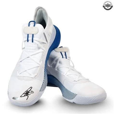 Stephen Curry Autographed Under Armour Curry 6 Shoes