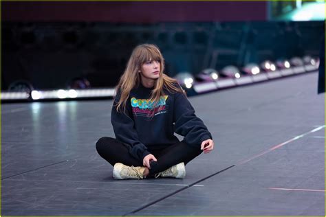 Taylor Swift Shares First Photos from 'Eras Tour' Rehearsal, One Day ...