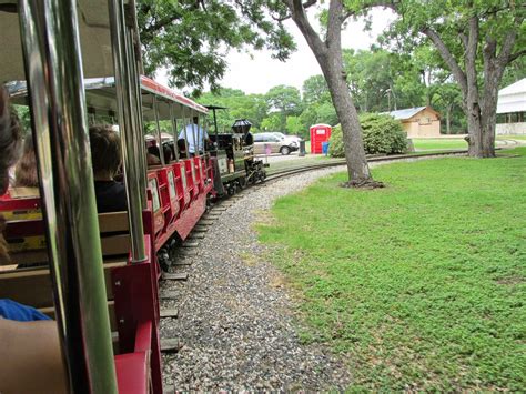 Eddie's Rail Fan Page: Riding aboard the San Antonio Zoo Train. San Antonio Texas. June 2014.