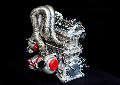 Lightweight, efficient, powerful: the new Audi turbo engine for the DTM | Audi MediaCenter