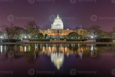 Capitol Building at Night Construction - Washington, D.C. 16672122 ...