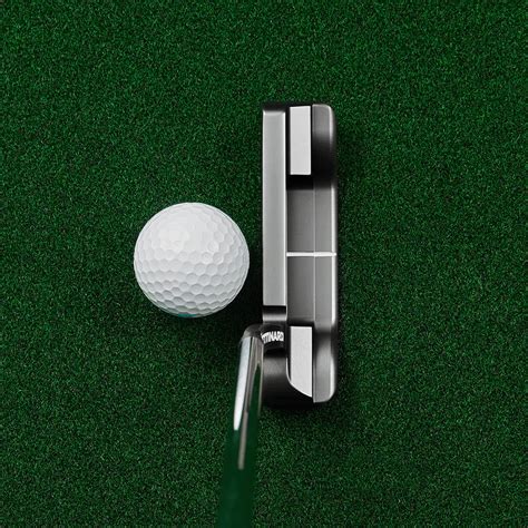 Mallet Putter vs Blade Putter: Which Is The Best Fit For Your Putting Stroke?