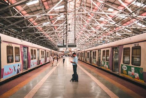Decks clear for makeover of New Delhi, Mumbai, Ahmedabad railway stations | ummid.com