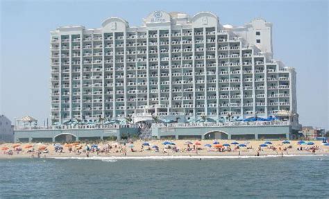 beach side of hotel - Picture of Hilton Suites Ocean City Oceanfront, Ocean City - TripAdvisor