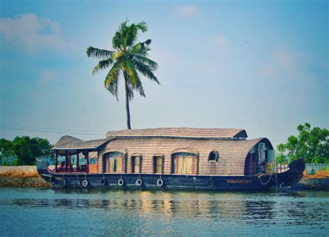 Honeymoon places in Kerala