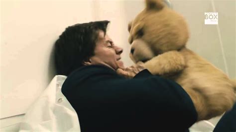 Ted The Fight Scene Mark Wahlberg1 - YouTube