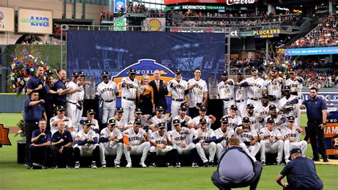 Dusty Baker, Astros get 2022 World Series championship rings after ...