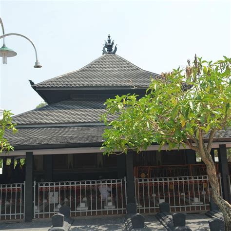 Sunan kalijaga Tomb - Demak - Bewertungen und Fotos - Tripadvisor