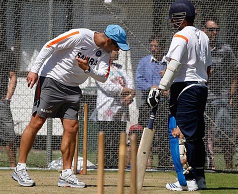 Gary Kirsten offers a few tips to Sachin Tendulkar | ESPNcricinfo.com