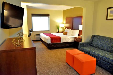 Comfort Inn & Suites Greenville, IL - See Discounts