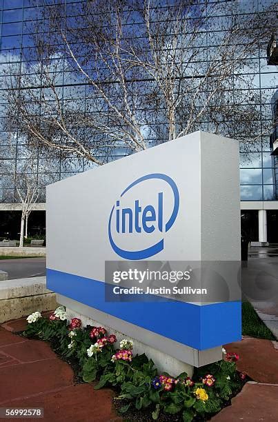 Intel Corporate Headquarters Photos and Premium High Res Pictures ...