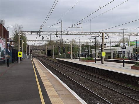 Watford Junction Railway Station in Watford, United Kingdom | Sygic Travel