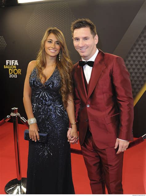 Lionel Messi and Antonella Roccuzzo at Party | Super WAGS - Hottest ...