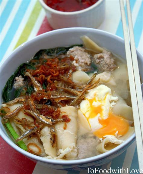 Handmade Noodles Made with Love: Mee Hoon Kuay/Ban Mian