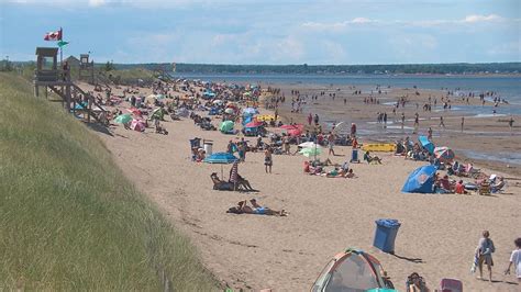 Parlee Beach water quality rated as poor - New Brunswick - CBC News