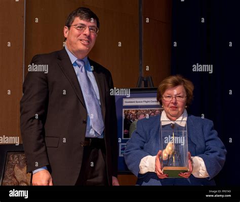 Senator Barbara Mikulski Visits NASA Goddard Stock Photo - Alamy