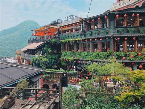 Jiufen Old Street: A Day Trip from Taipei for Real-life Miyazaki ...