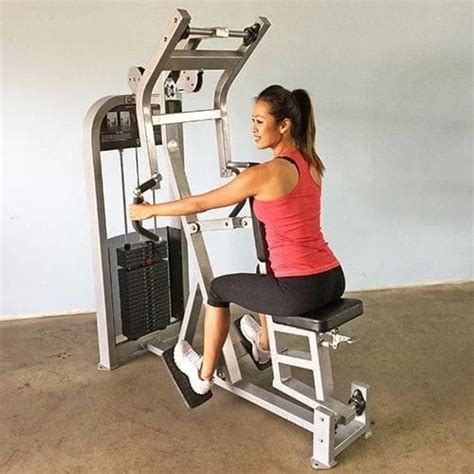 Afton Mild Steel Seated Row Machine at best price in Chennai | ID: 19015111391