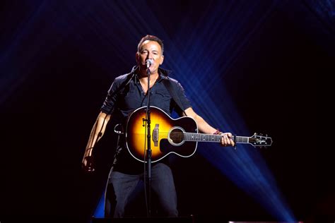 bruce springsteen guitar - Jacobs Media Strategies