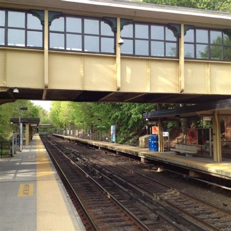 Metro North - Scarsdale Train Station - 1 Depot Pl