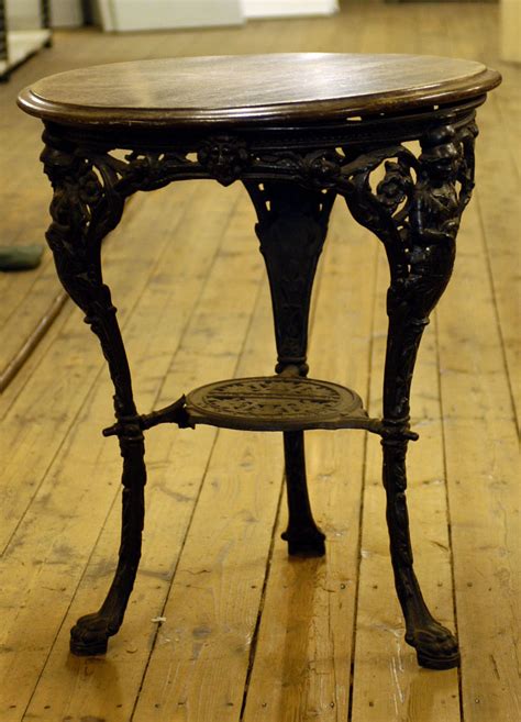 LEEDM.E.ZO.2806 | pub table with wooden top, cast iron stand… | Flickr