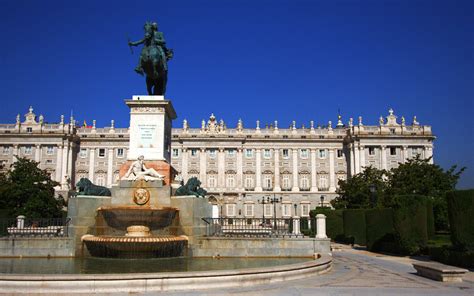 Royal Palace of Madrid - Spain Wallpaper (33604135) - Fanpop