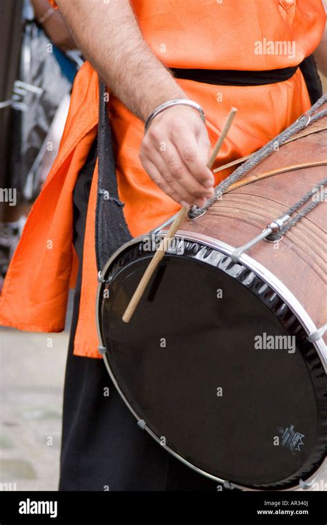 Bhangra Music Stock Photos & Bhangra Music Stock Images - Alamy