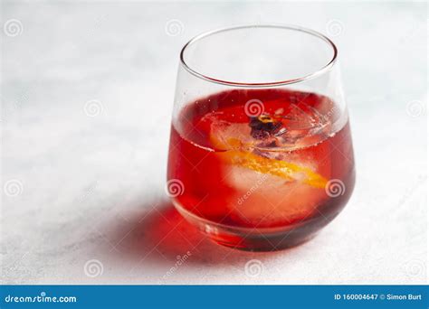 A Glass of Negroni Cocktail Stock Image - Image of alcohol, cocktail: 160004647