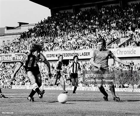 892 Kevin Keegan Newcastle Stock Photos, High-Res Pictures, and Images ...