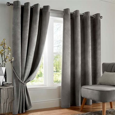 Velvet Blackout Thermal Eyelet Curtains Silver – Ideal Textiles