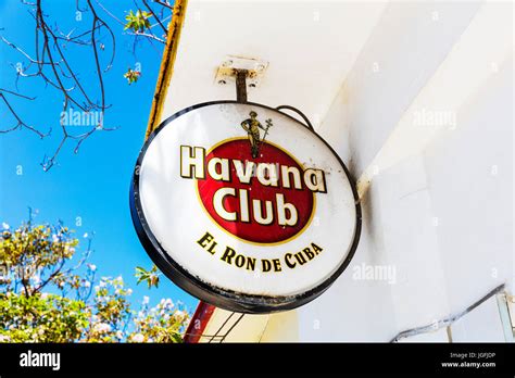 Aprender acerca 96+ imagen havana club logo vector - Abzlocal.mx