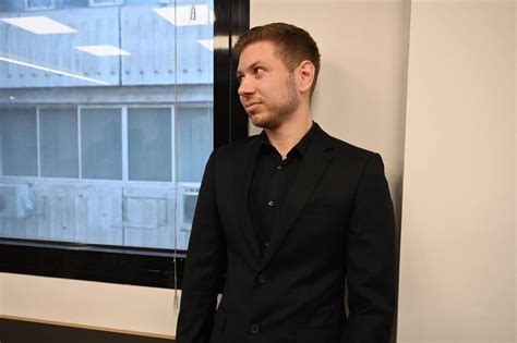 Is Yair Netanyahu, the prime minister's son, aiming for US citizenship?