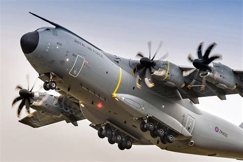 DEFENSE STUDIES: Airbus Defence Unit Close to A400M Export Deal