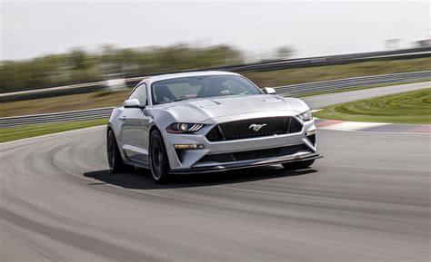 The 2018 Ford Mustang GT Performance Package Level 2 Edges Toward ...