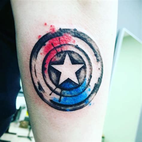 [UPDATED] 40+ Heroic Captain America Tattoos | Captain america tattoo, Shield tattoo, Captain ...