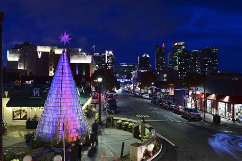 5 Best Holiday Lights Displays in San Diego [Updated 2022]