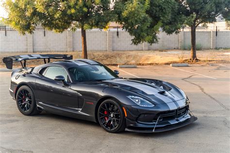 This 2016 Dodge Viper ACR Extreme Aero Package Costs More Than New ...