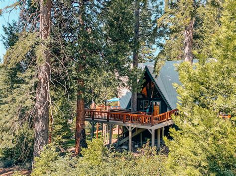 Where To Stay In North Lake Tahoe: Cabin Review | Glitter&Mud